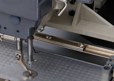 China Línea gruesa fácil de utilizar flexible automatizada industrial del arrancador de la máquina de coser proveedor