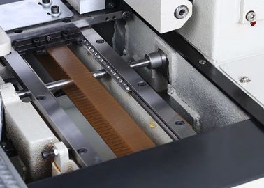 Máquina de coser del zigzag industrial resistente, máquina de coser de la lona programable proveedor